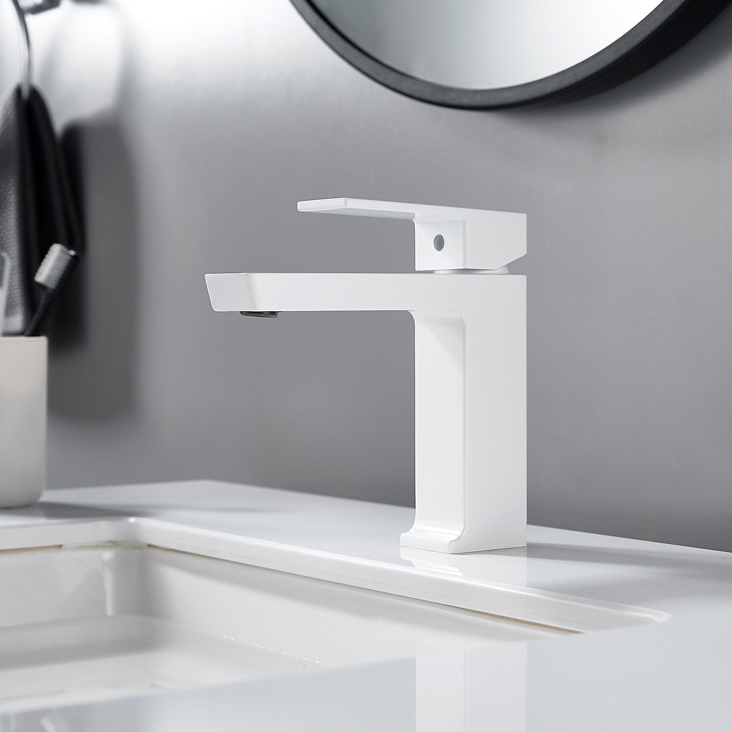 Смеситель для раковины ROSE R18C R1801C-1 Смеситель для раковины ROSE R18C R1801C-1