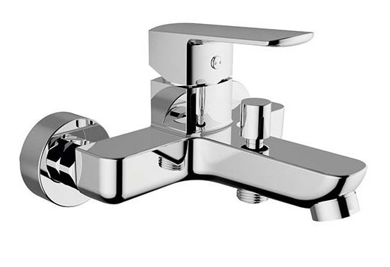 FLORIAN-VM-01 Смеситель для ванны и душа однорычажный, исполнение хром FLORIAN-VM-01 Смеситель для ванны и душа однорычажный, исполнение хром