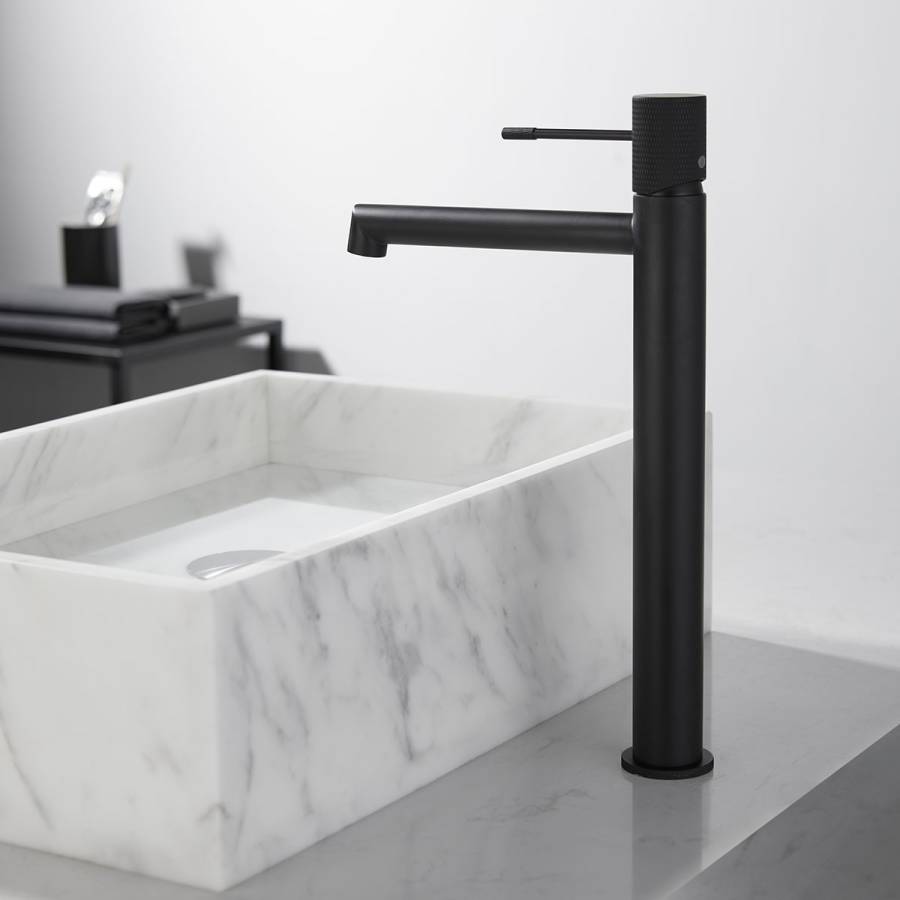 Смеситель для накладной раковины Desire VBF-1D2MB однорычажный, черный Смеситель для накладной раковины Desire VBF-1D2MB однорычажный, черный