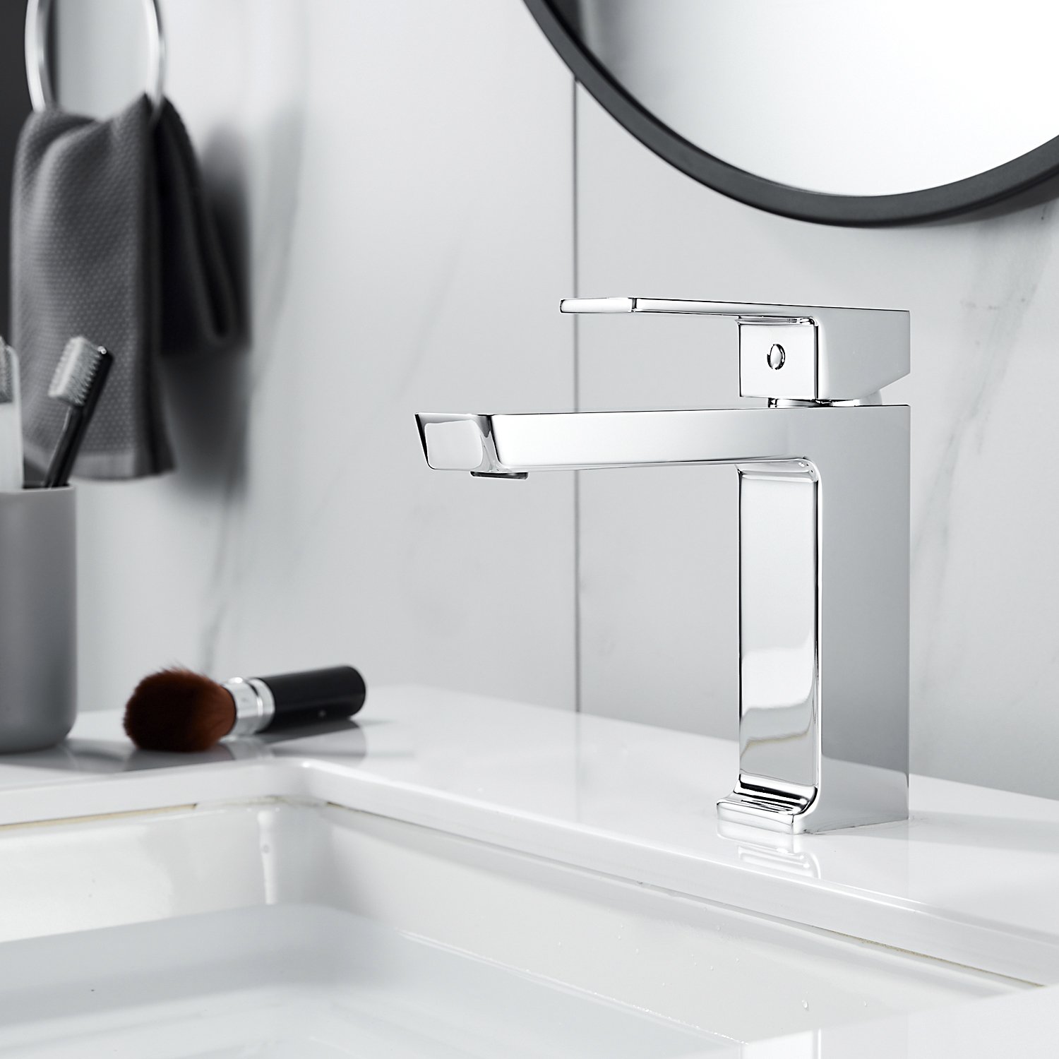 Смеситель для раковины ROSE R18 R1801-1 Смеситель для раковины ROSE R18 R1801-1