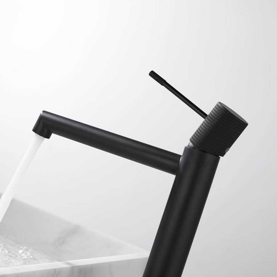 Смеситель для накладной раковины Desire VBF-1D2MB однорычажный, черный Смеситель для накладной раковины Desire VBF-1D2MB однорычажный, черный