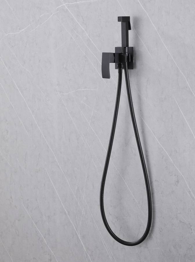 Смеситель ABBER Wasserfall AF8625B с гигиеническим душем, черный матовый Смеситель ABBER Wasserfall AF8625B с гигиеническим душем, черный матовый