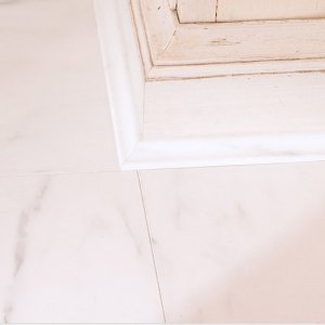 Ламинат Quick-step Arte UF1400 Мраморная плитка  (9,5мм/32кл/1,558м2) 624*624, м2