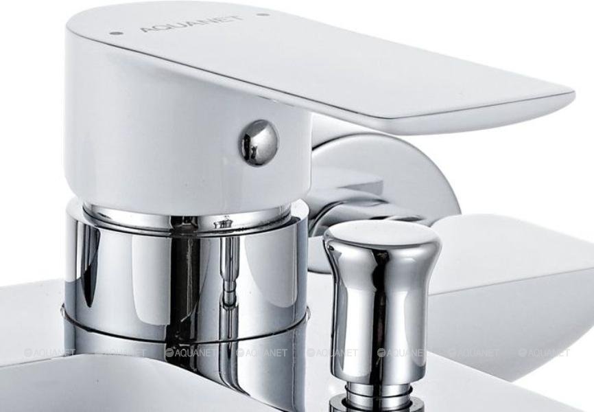 Смеситель для ванны с душем Aquanet Arctic AF520-20СW Смеситель для ванны с душем Aquanet Arctic AF520-20СW
