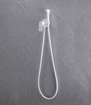 Смеситель ABBER Weiss Insel AF8025W с гигиеническим душем, белый Смеситель ABBER Weiss Insel AF8025W с гигиеническим душем, белый