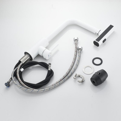 Смеситель для кухни с выдвижной лейкой Shevanik S263 S263C