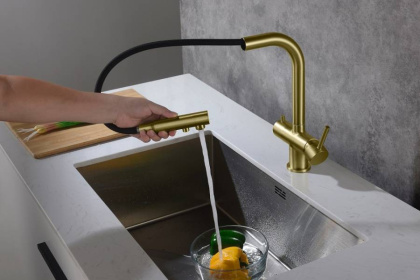 Смеситель Timo Saona 2356/17FL с выдвижной лейкой, золото матовое Смеситель Timo Saona 2356/17FL с выдвижной лейкой, золото матовое