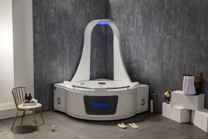 Акриловая ванна Gemy 170х170 G9070 K Акриловая ванна Gemy 170х170 G9070 K