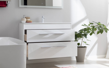 Тумба под раковину Aquanet Августа 100 белый (ручка хром)