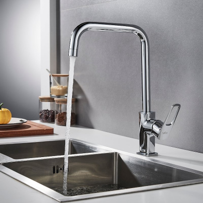 Смеситель Rossinka RS46-23 для кухни с поворотным изливом