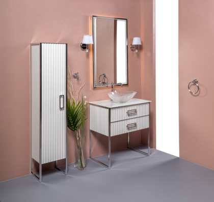 Зеркало MONACO с подсветкой 70*110CM глянец белая +хром 566-WCR Boheme Зеркало MONACO с подсветкой 70*110CM глянец белая +хром 566-WCR Boheme