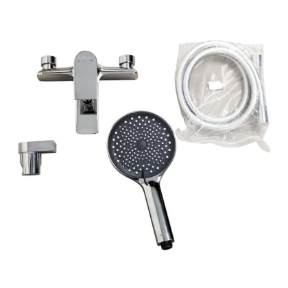 MARINO Смеситель для ванны и душа в комплекте с ручным душем, шлангом и держателем, хром MARINO-VASM-CRM