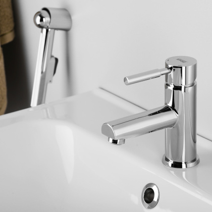 Main 4108 Смеситель для раковины с гигиенической лейкой Wasserkraft