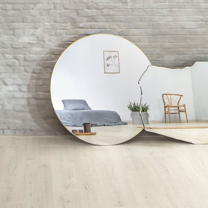 Ламинат Quick-Step Signature SIG4748 Дуб Светлый патина (9мм//2,048м2) (1 380мм*212мм), м2