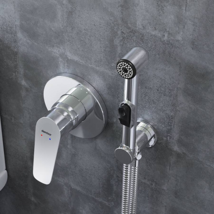 777510001 Jupiter, Смеситель монтируемый в стену с гиг. душем, Хром