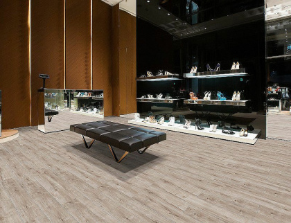 Виниловый ламинат Royce Sense SE-705 дуб кааба (4мм/42кл/2,16м2) (1 200мм*180мм), м2