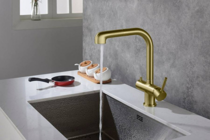 Смеситель Timo Saona 2346/17FL для кухни с подключением фильтра и выдвижной лейкой, золото матовое Смеситель Timo Saona 2346/17FL для кухни с подключением фильтра и выдвижной лейкой, золото матовое