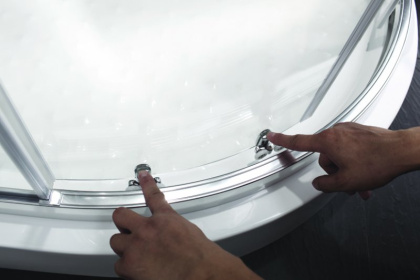 ANIMA-W-A-2-90-C-Cr Душевой уголок Условные размеры, мм:900х900х2000 Габариты с диапазоном регулировок, мм:(880-900)х(880-900)х2000 Ширина входа, мм:495 