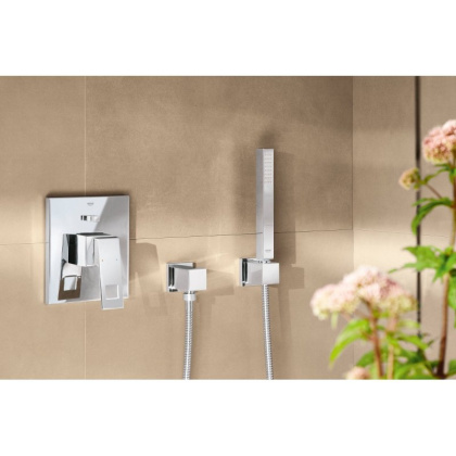 Душ ручной Grohe Euphoria Cube 27698000 хром Душ ручной Grohe Euphoria Cube 27698000 хром