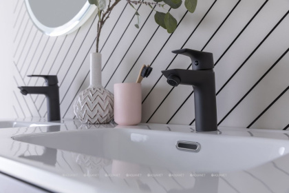 Смеситель для раковины Aquanet Static Black AF330-10B