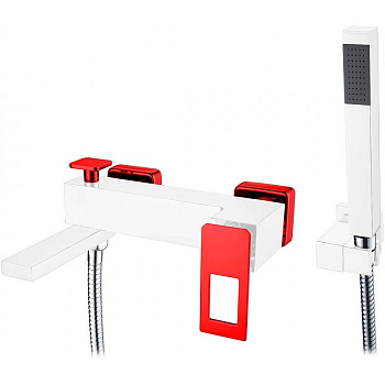 Смеситель Q для ванны WhiteRed Смеситель Q для ванны WhiteRed