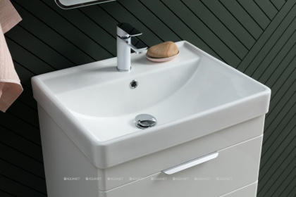 Смеситель для раковины Aquanet Arctic AF520-10СW Смеситель для раковины Aquanet Arctic AF520-10СW