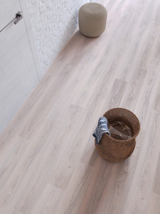 Ламинат Egger 8/32 Classic WV4 Дуб Амьен Светлый