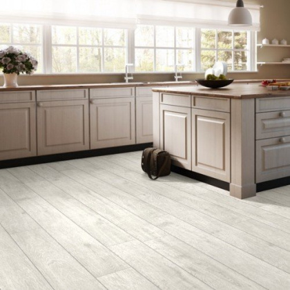 Ламинат Quick-step Vogue UVG 1390 Дуб светлый рустикальный (9,5мм/32кл/1,507м2) 1380*156, м2 Ламинат Quick-step Vogue UVG 1390 Дуб светлый рустикальный (9,5мм/32кл/1,507м2) 1380*156, м2