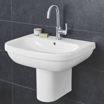 Раковина GROHE Euro Ceramic 65 см, альпин-белый (39323000) Раковина GROHE Euro Ceramic 65 см, альпин-белый (39323000)