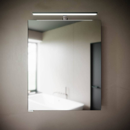Зеркальный шкаф для ванной комнаты  SANCOS Hilton 600x148х740 мм, с LED подсветкой, арт.Z600 Зеркальный шкаф для ванной комнаты  SANCOS Hilton 600x148х740 мм, с LED подсветкой, арт.Z600