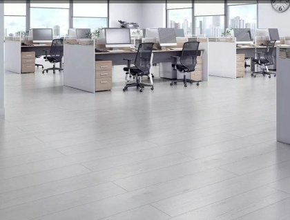 Виниловый ламинат Royce Sense SE-701 Дуб кайлас (4мм/42кл/2,16м2) (1 200мм*180мм), м2 Виниловый ламинат Royce Sense SE-701 Дуб кайлас (4мм/42кл/2,16м2) (1 200мм*180мм), м2