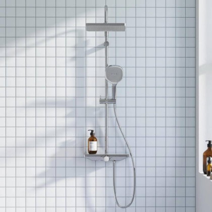 940730000 Merkur душевая система с ванно-душевым смесителем-полкой и прогрессивным картриджем, Хром 940730000 Merkur душевая система с ванно-душевым смесителем-полкой и прогрессивным картриджем, Хром