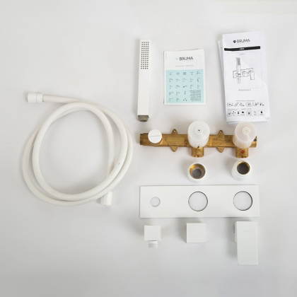 PORTA-VDM2-SR Встраиваемый смеситель для ванны и душа однорычажный в комплекте с ручным душем на одной площадке, на 3 вывода, исполнение sunrise PORTA-VDM2-SR Встраиваемый смеситель для ванны и душа однорычажный в комплекте с ручным душем на одной площадке, на 3 вывода, исполнение sunrise